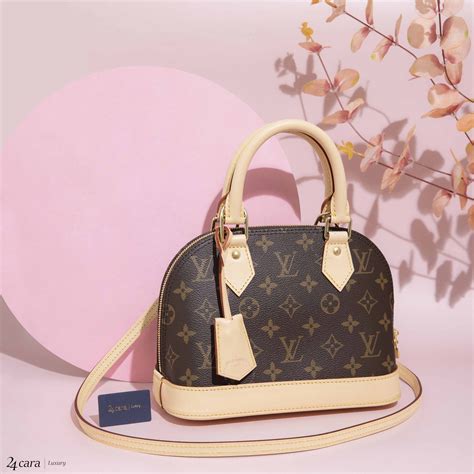 louis vuitton alma azur|Louis Vuitton Alma bb monogram.